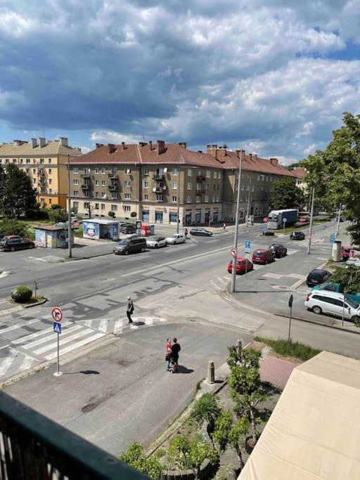 Ferienwohnung Priestranny 3 Izb. Apartman V Centre S Parkovanim. Banská Bystrica Exterior foto